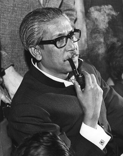 বঙ্গবন্ধু শেখ মুজিবুর রহমান(ঢাকা বিশ্ববিদ্যালয়ের কৃতি শিক্ষার্থীরা)